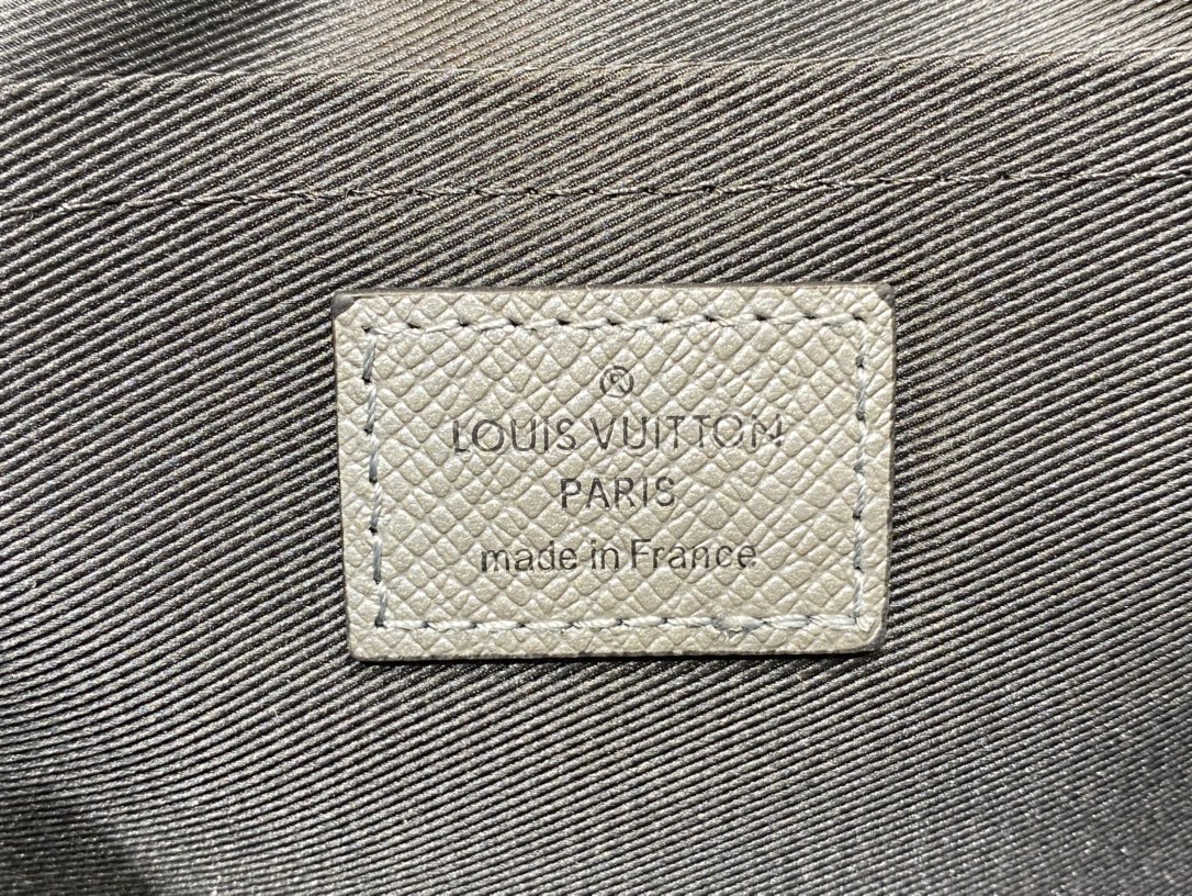 LV $62 gallery