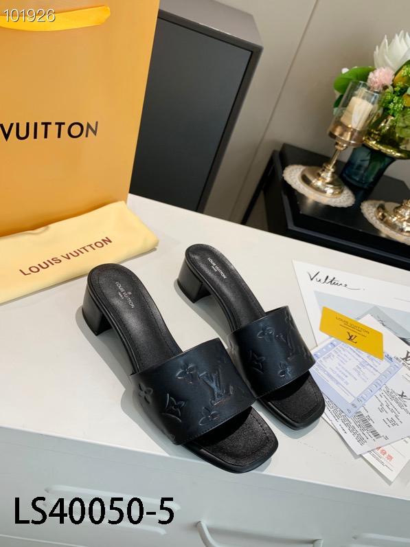 LV $62 gallery