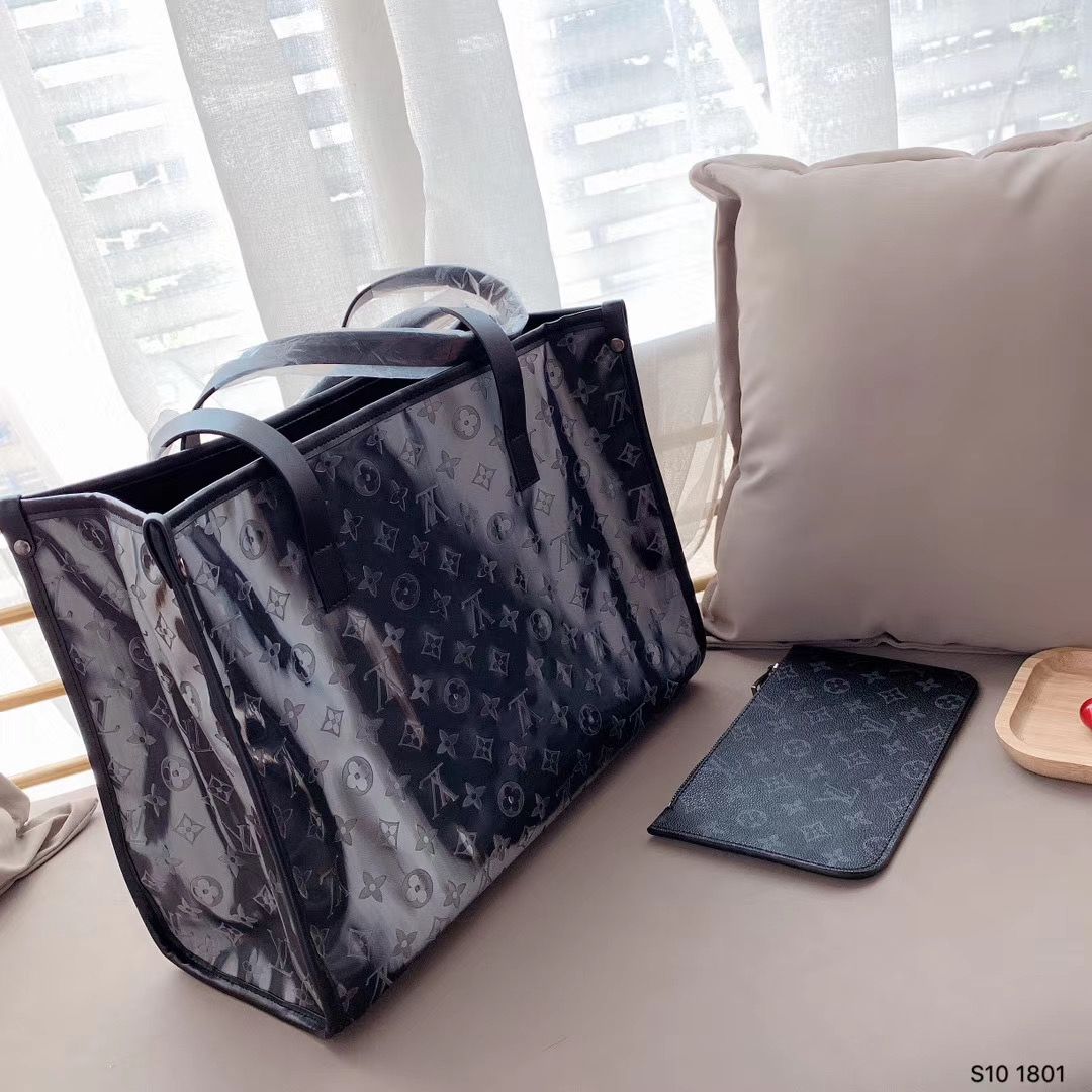 LV $62 gallery