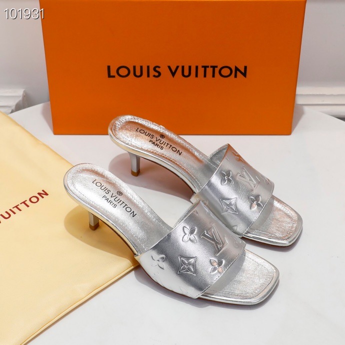 LV $62 gallery