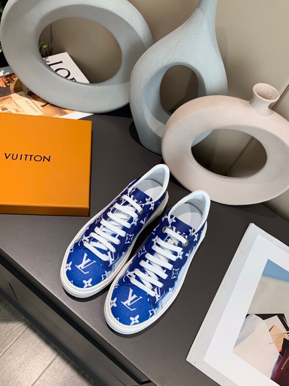 LV $62 gallery