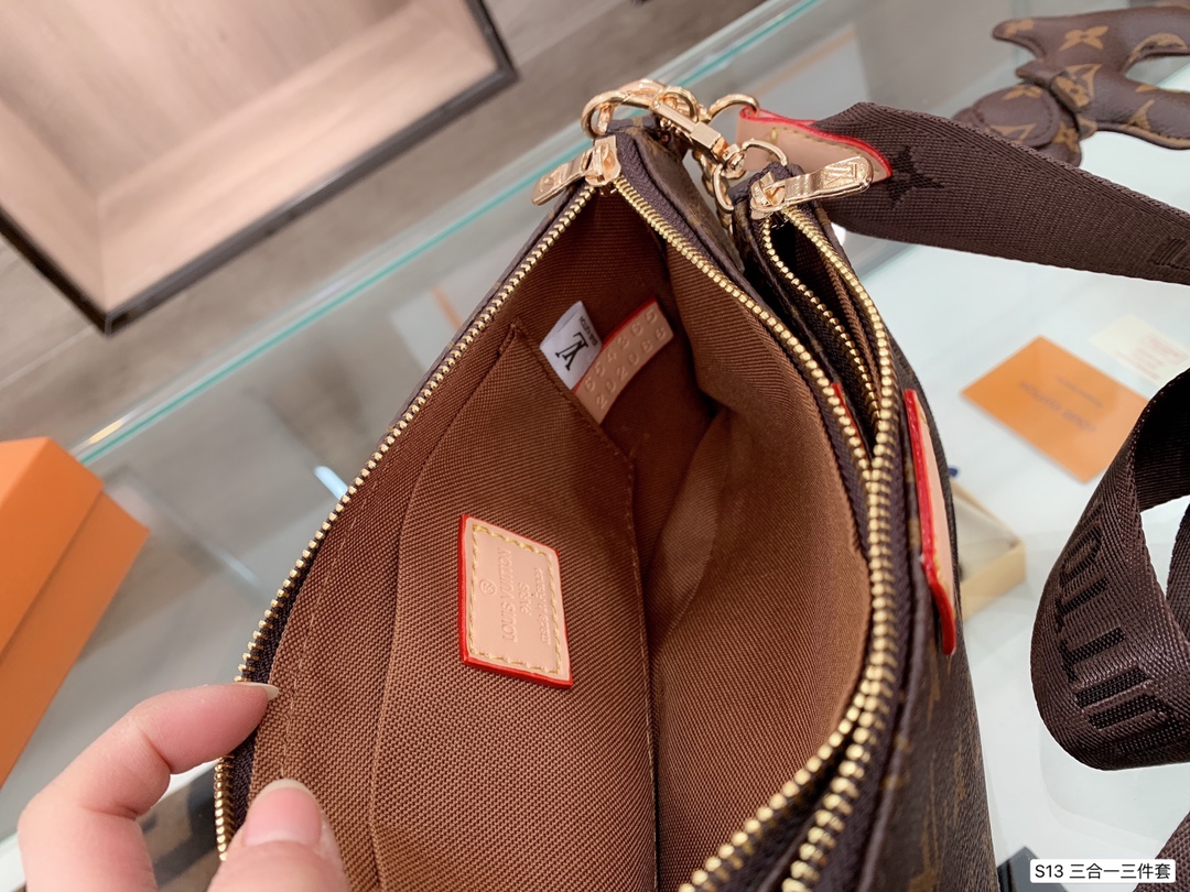 LV $64 gallery