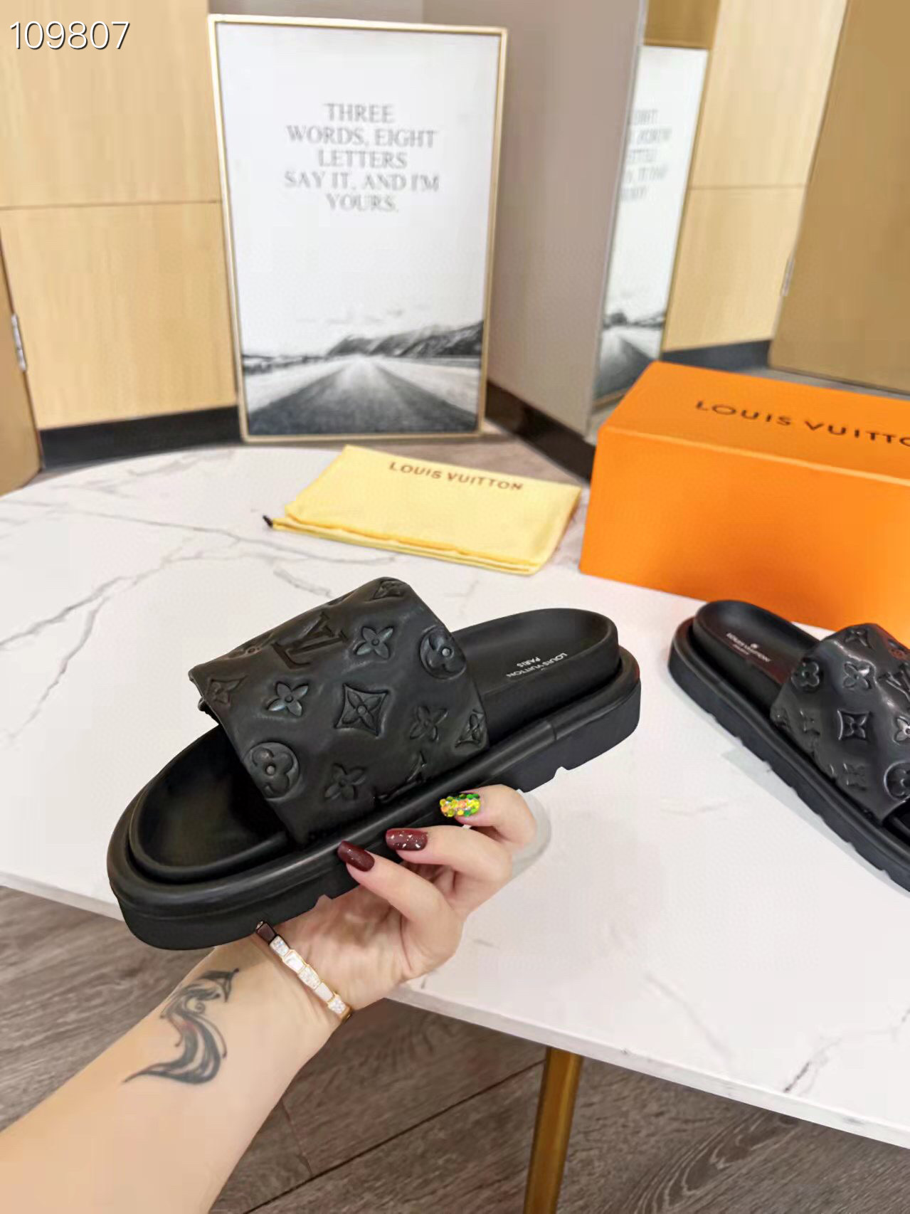 LV $65 gallery