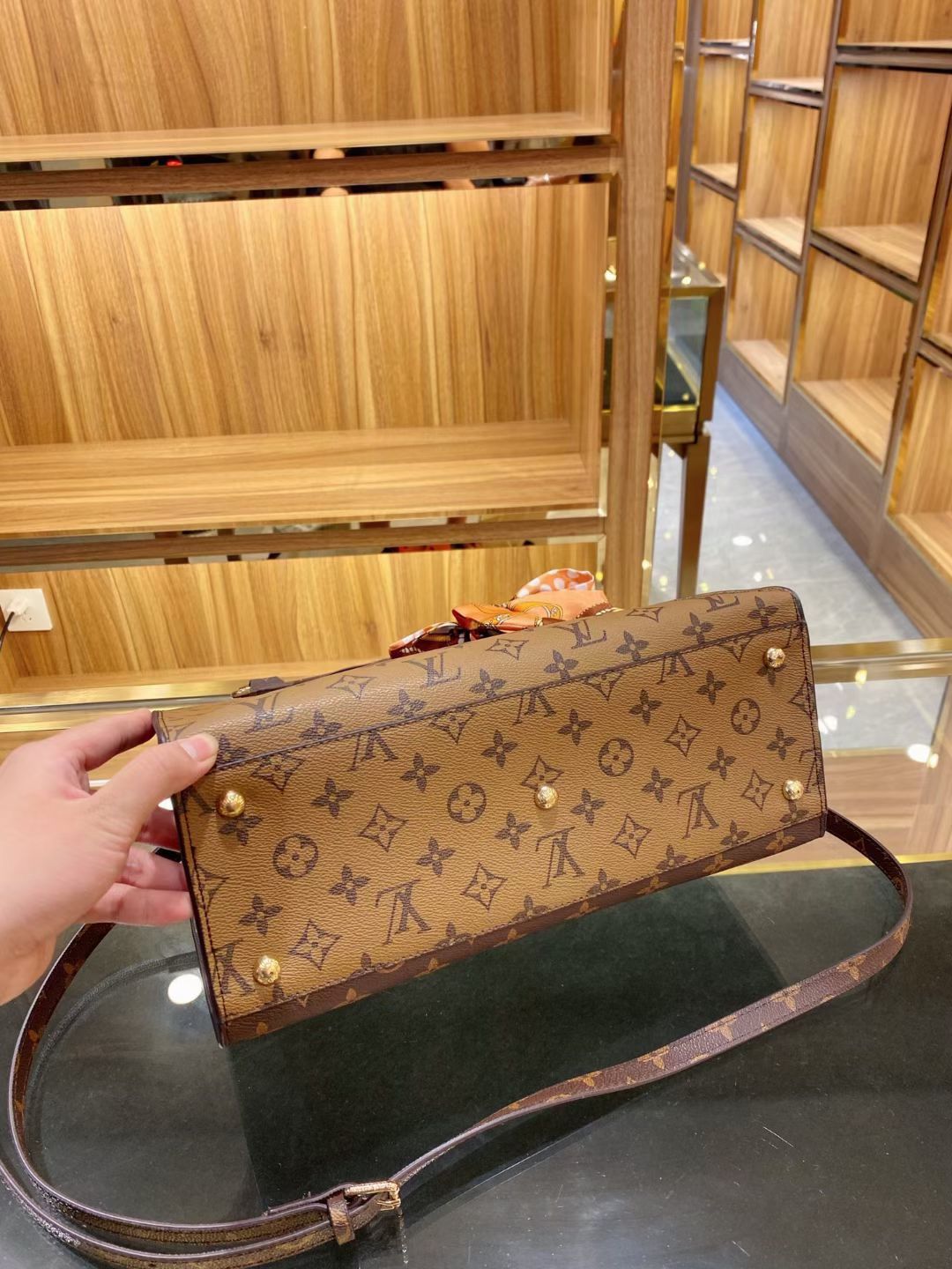 LV $65 gallery