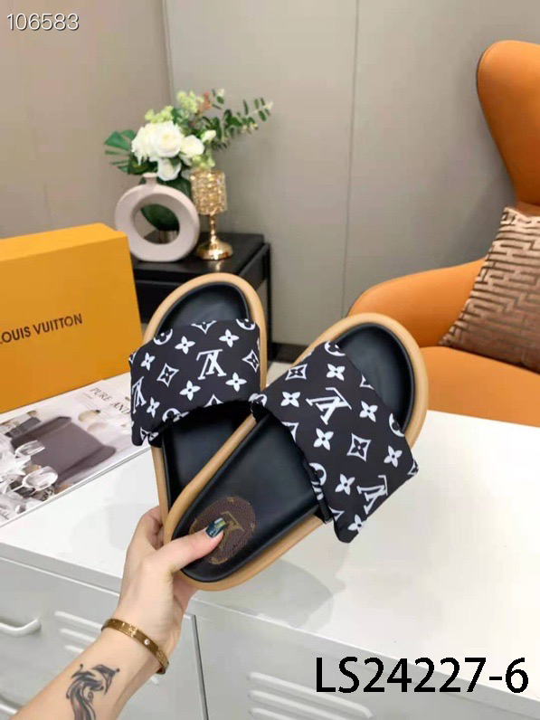 LV $65 gallery