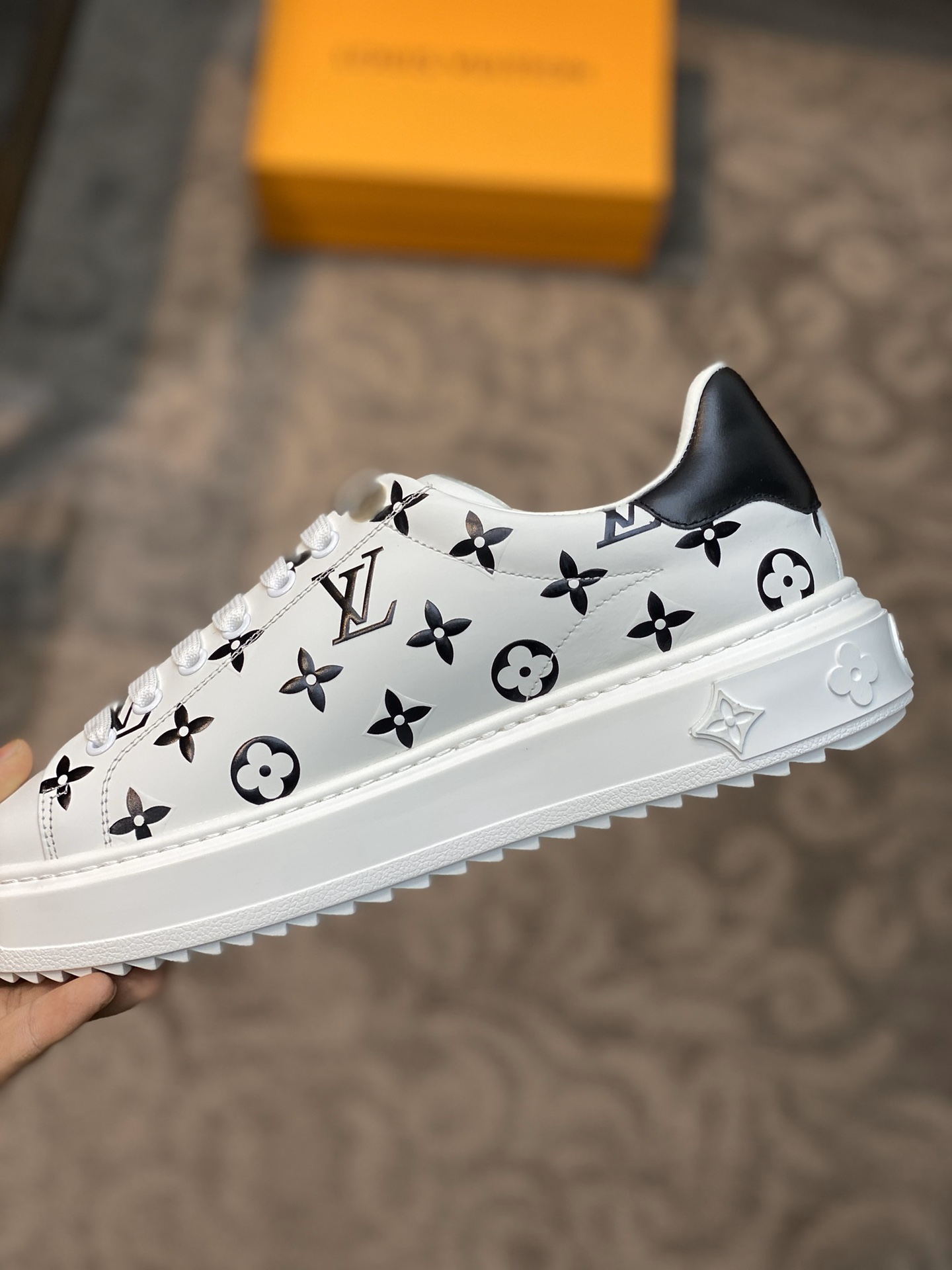 LV $65 gallery