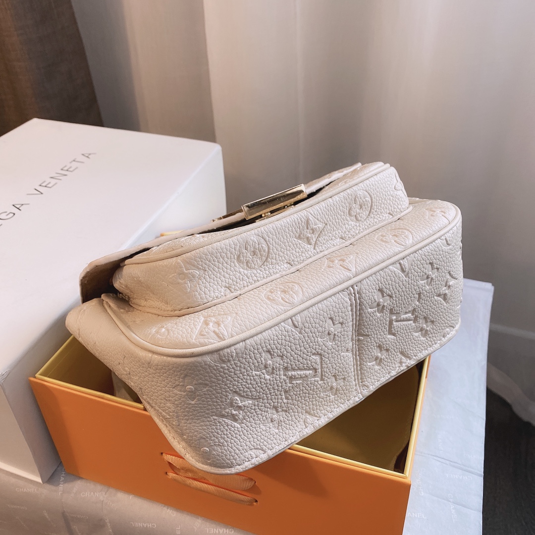 LV $65 gallery