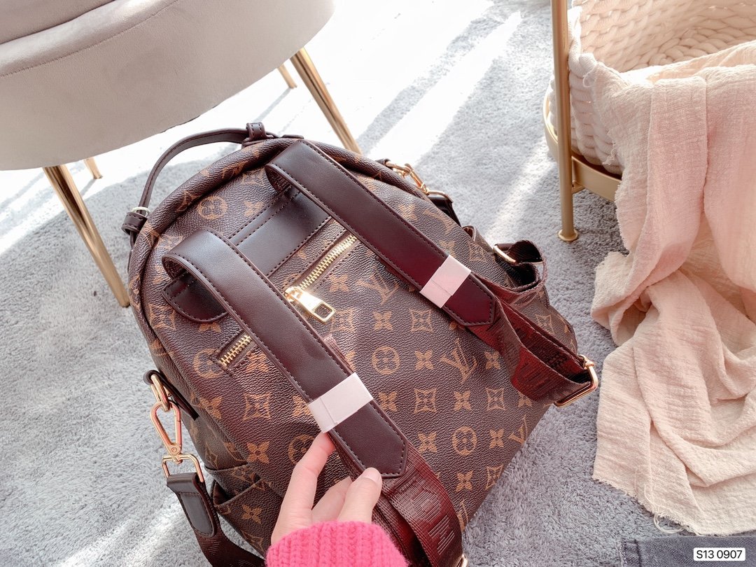 LV $65 gallery