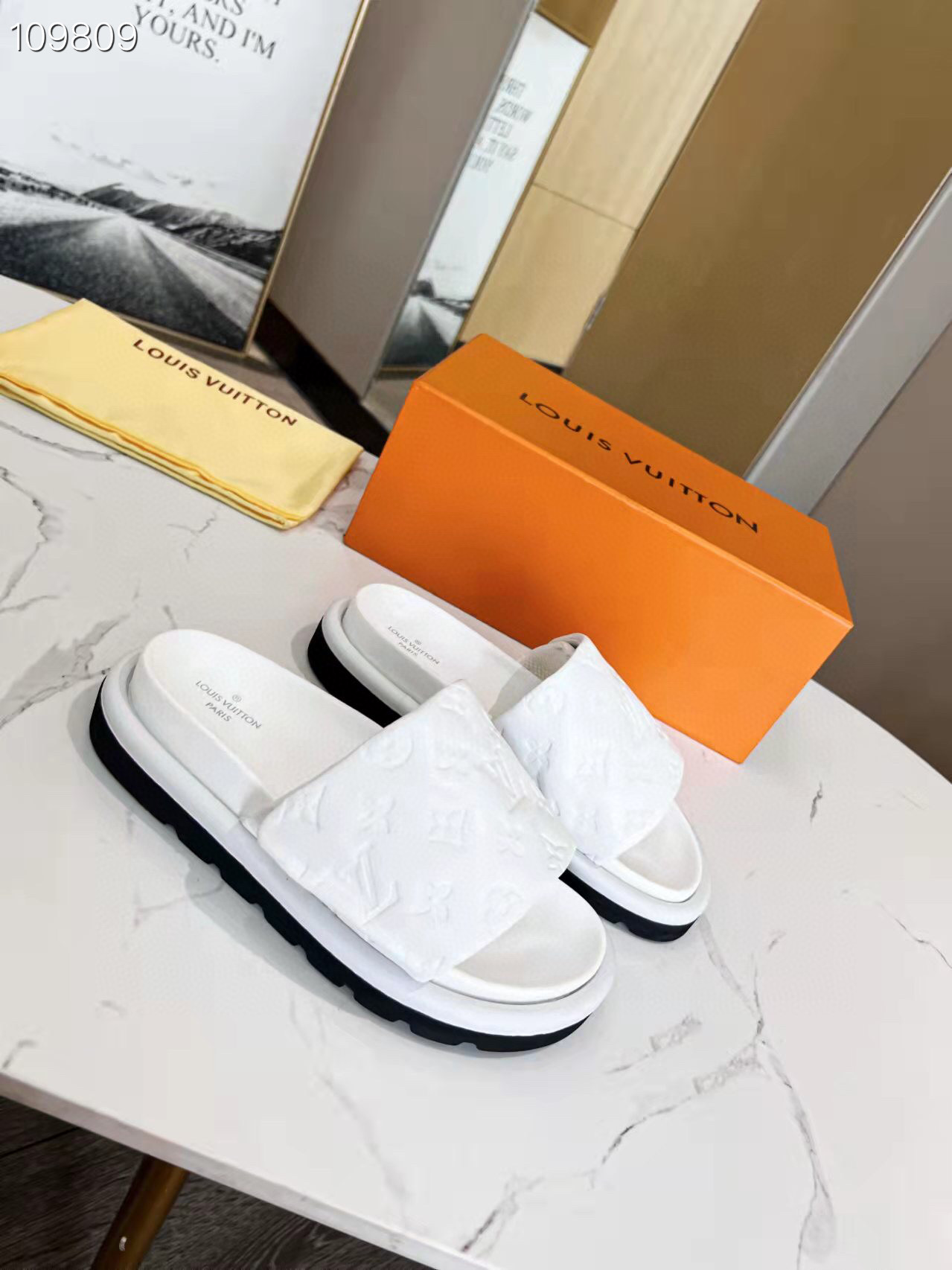 LV $65 gallery