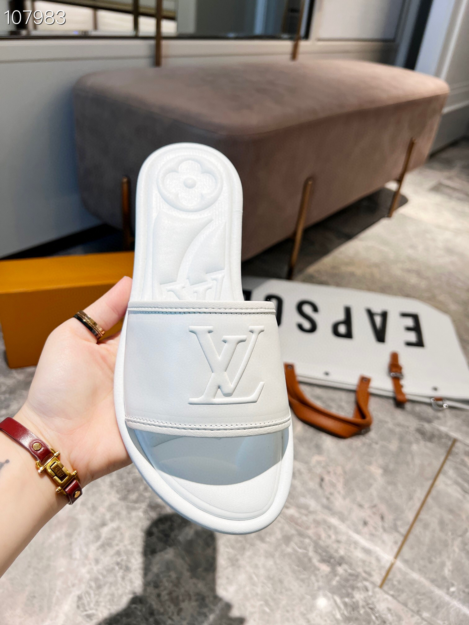 LV $65 gallery