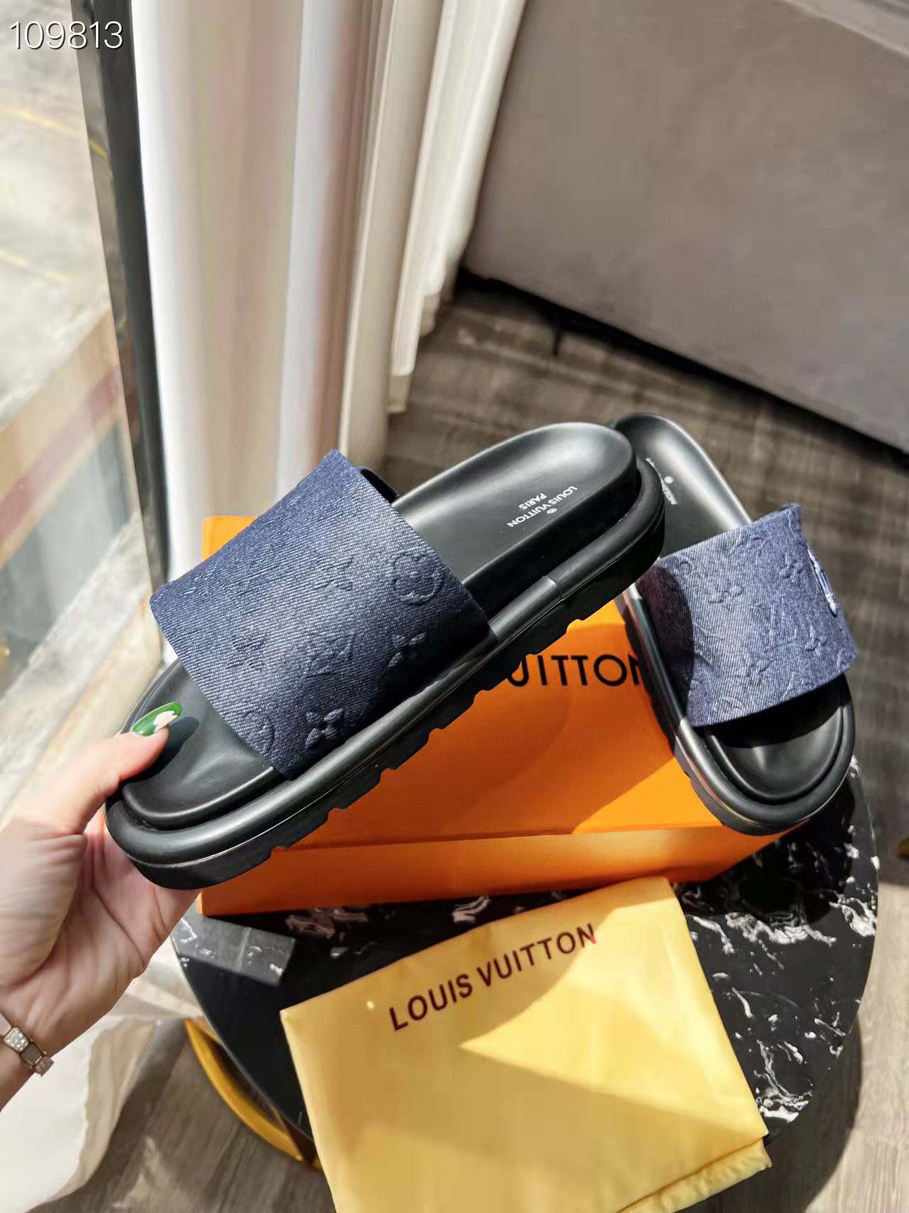 LV $65 gallery