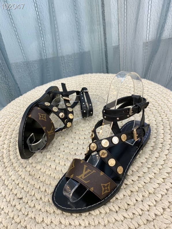 LV $65 gallery