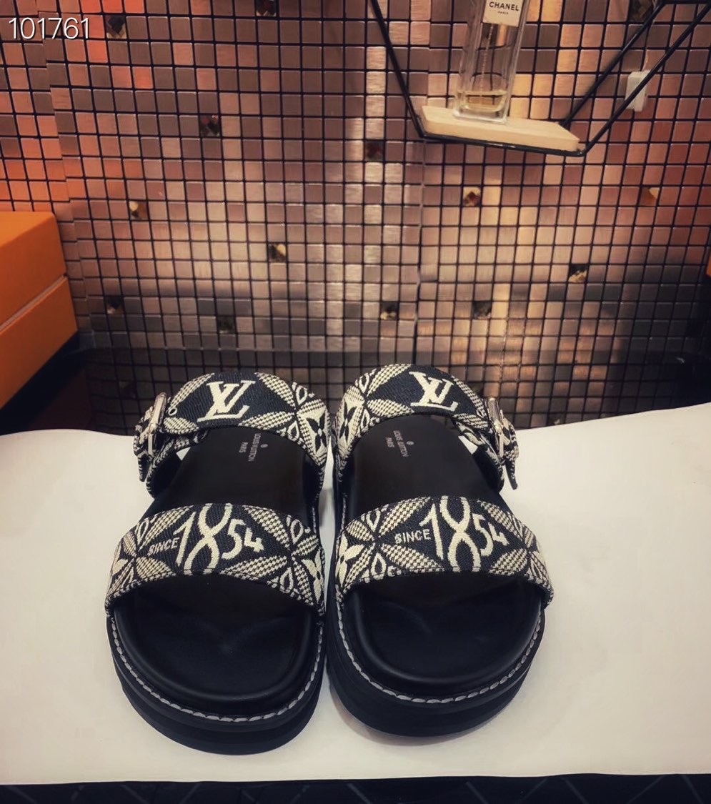 LV $65 gallery