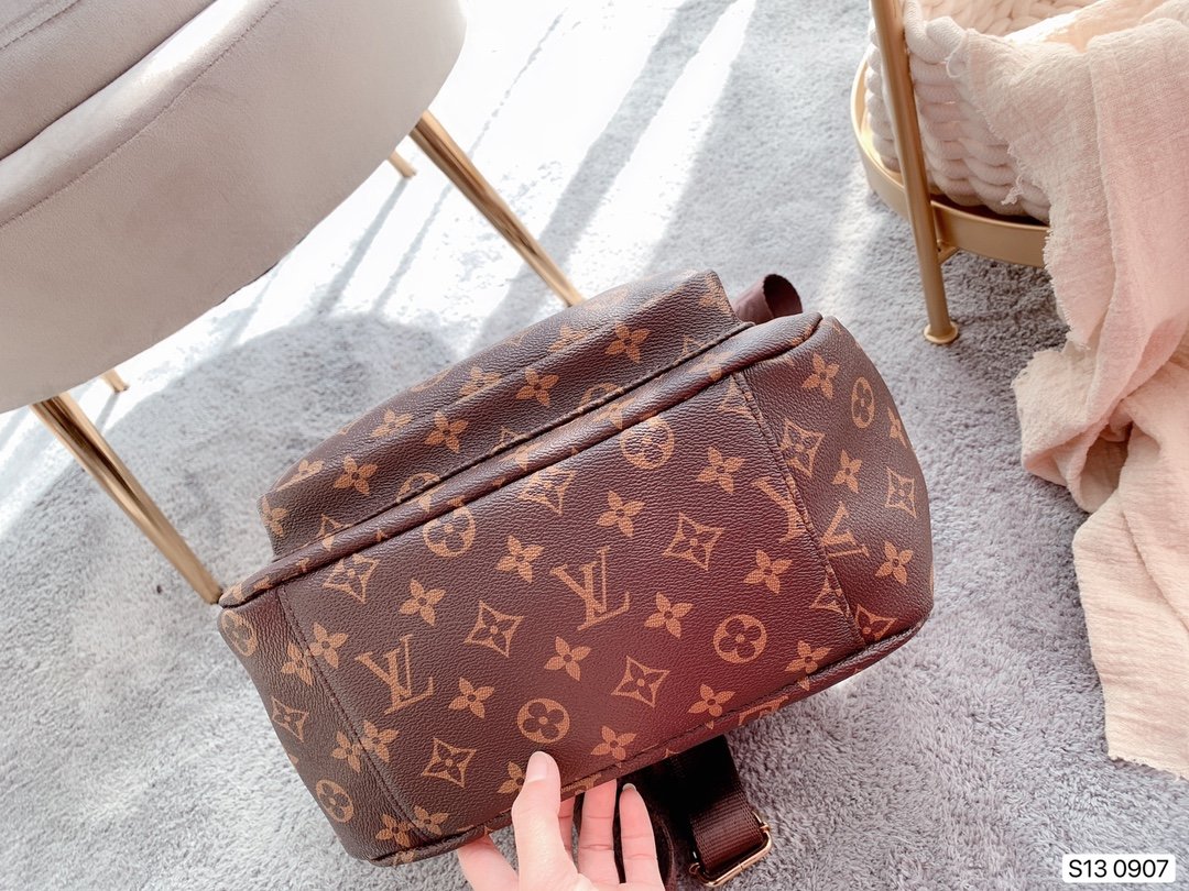 LV $65 gallery