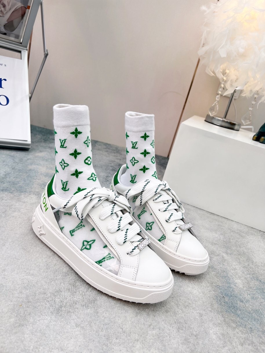 LV $65 gallery