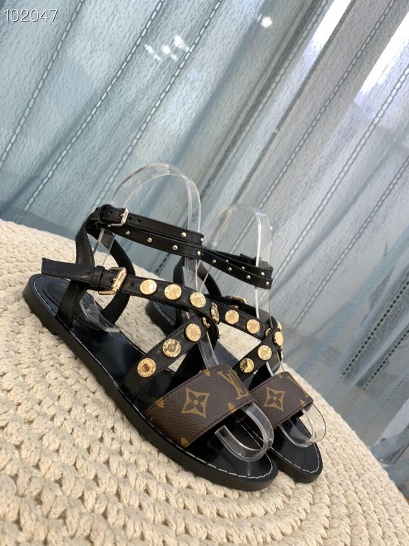 LV $65 gallery