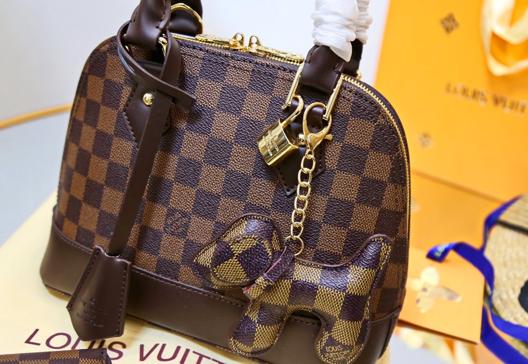 LV $66 gallery