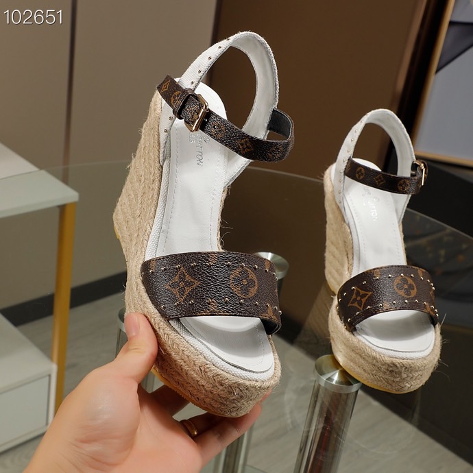 LV $66 gallery