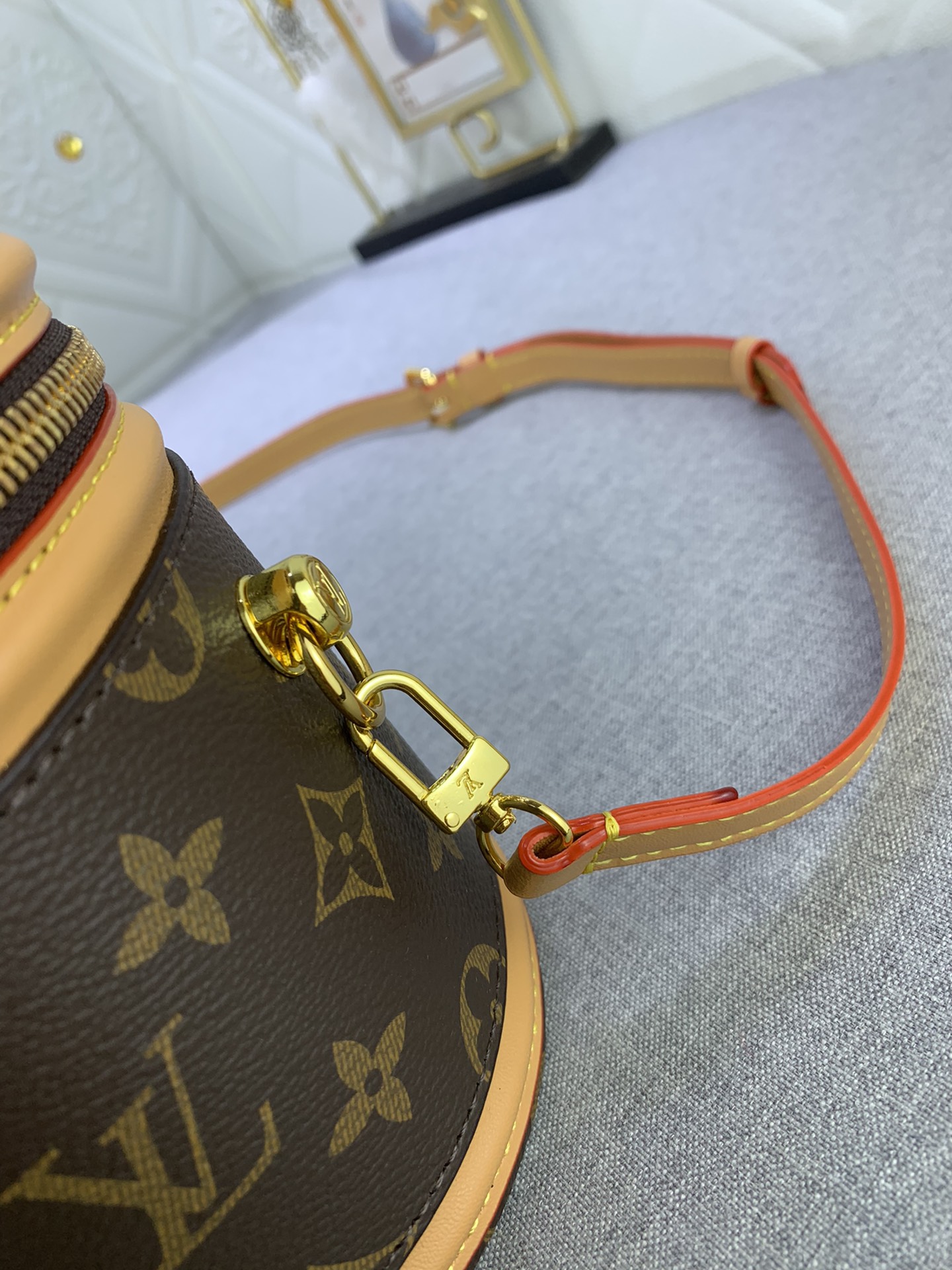 LV $66 gallery