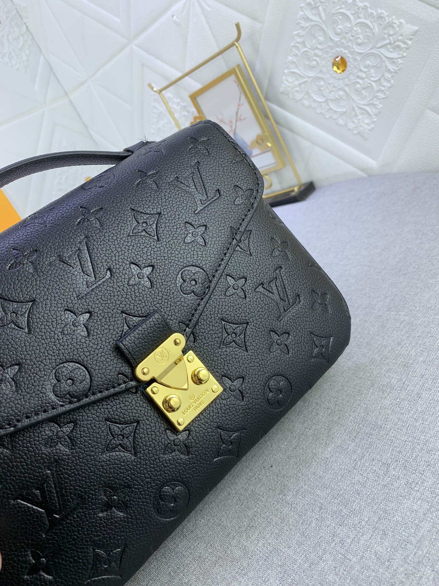 LV $68 gallery