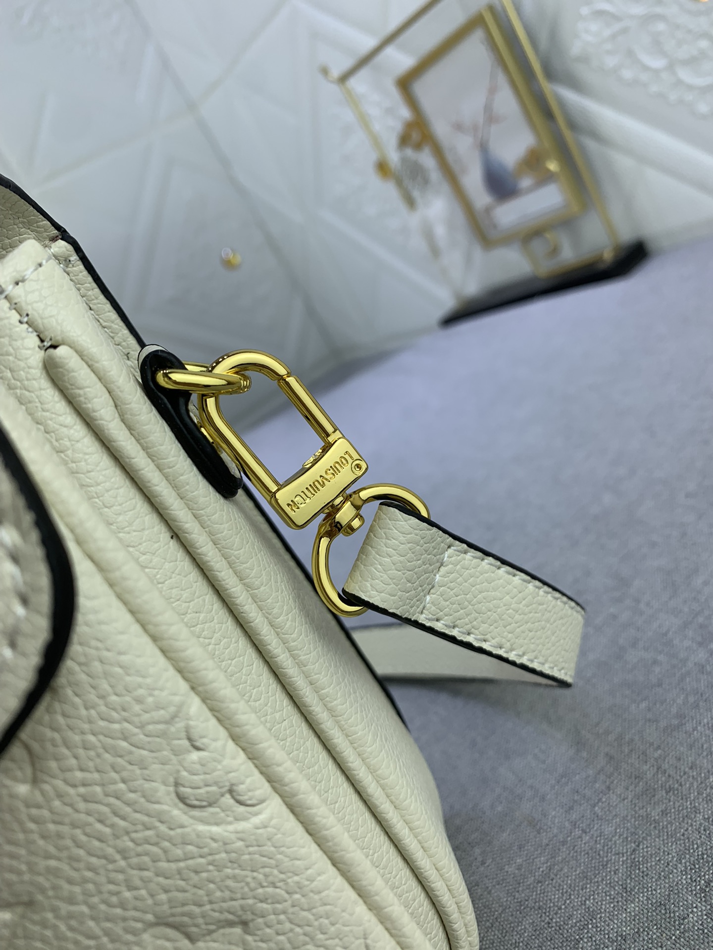 LV $68 gallery