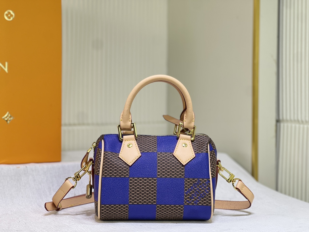 LV $68 gallery