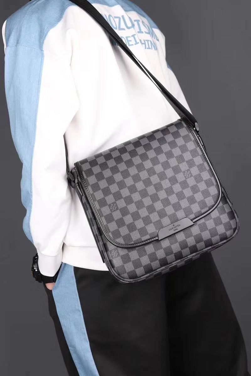 LV $68 gallery