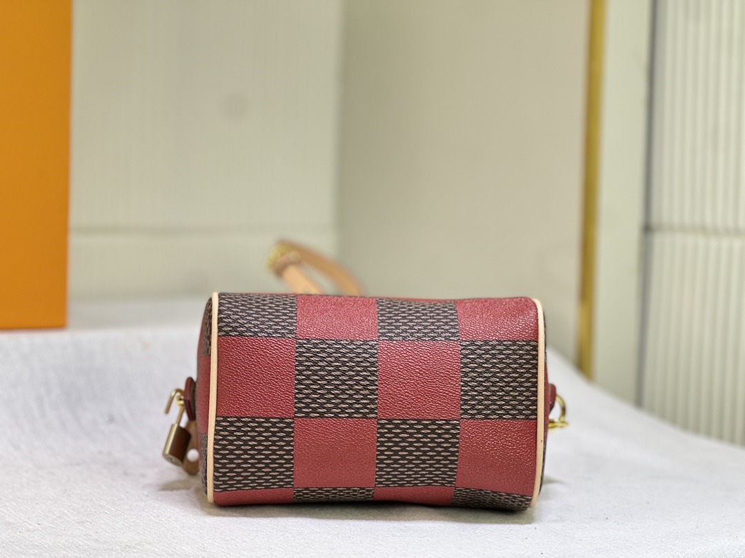 LV $68 gallery