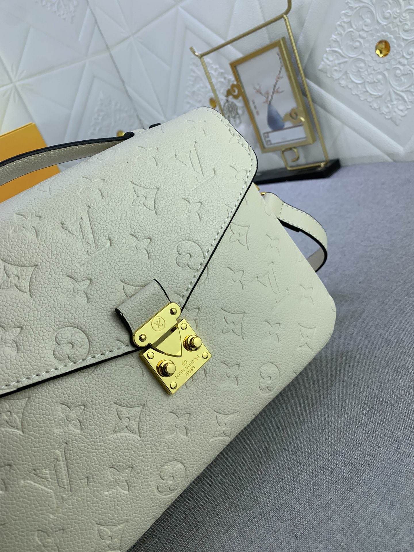 LV $68 gallery