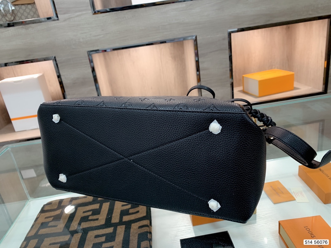 LV $69 gallery