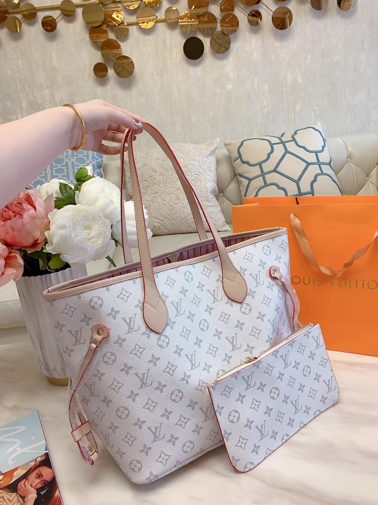 LV $69 gallery