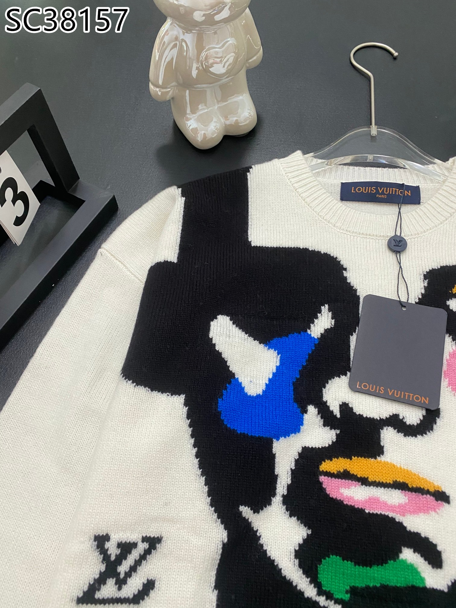 LV $69 gallery