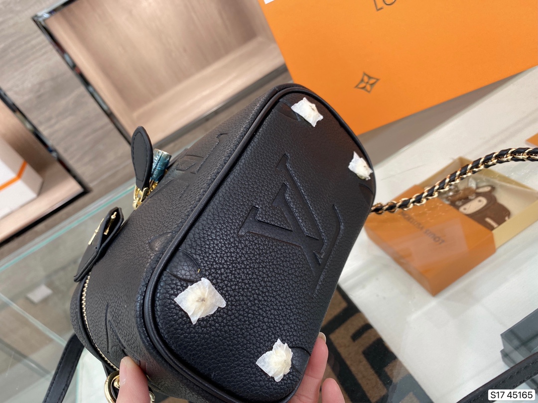 LV $69 gallery