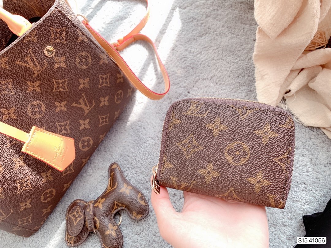 LV $69 gallery