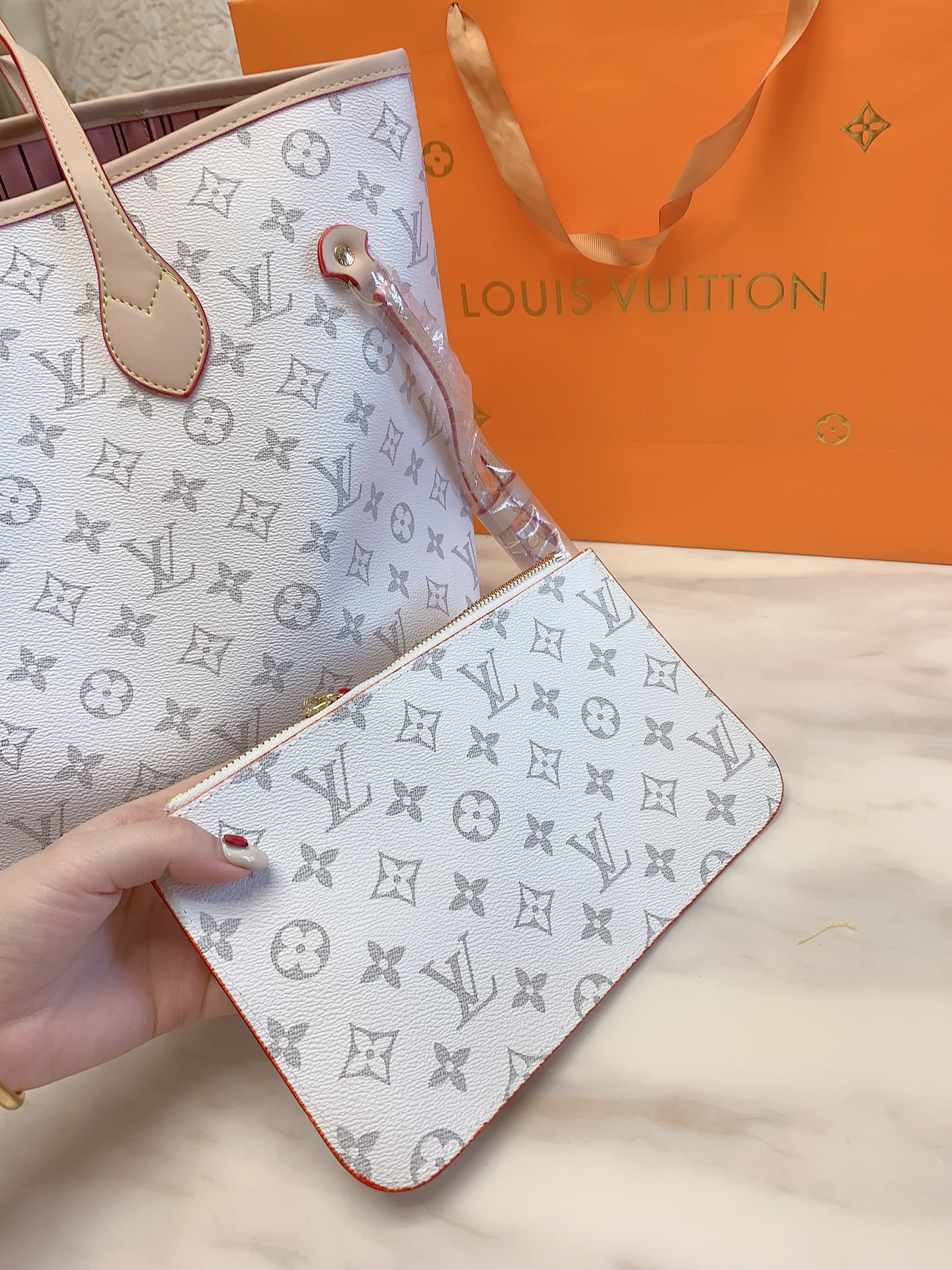 LV $69 gallery