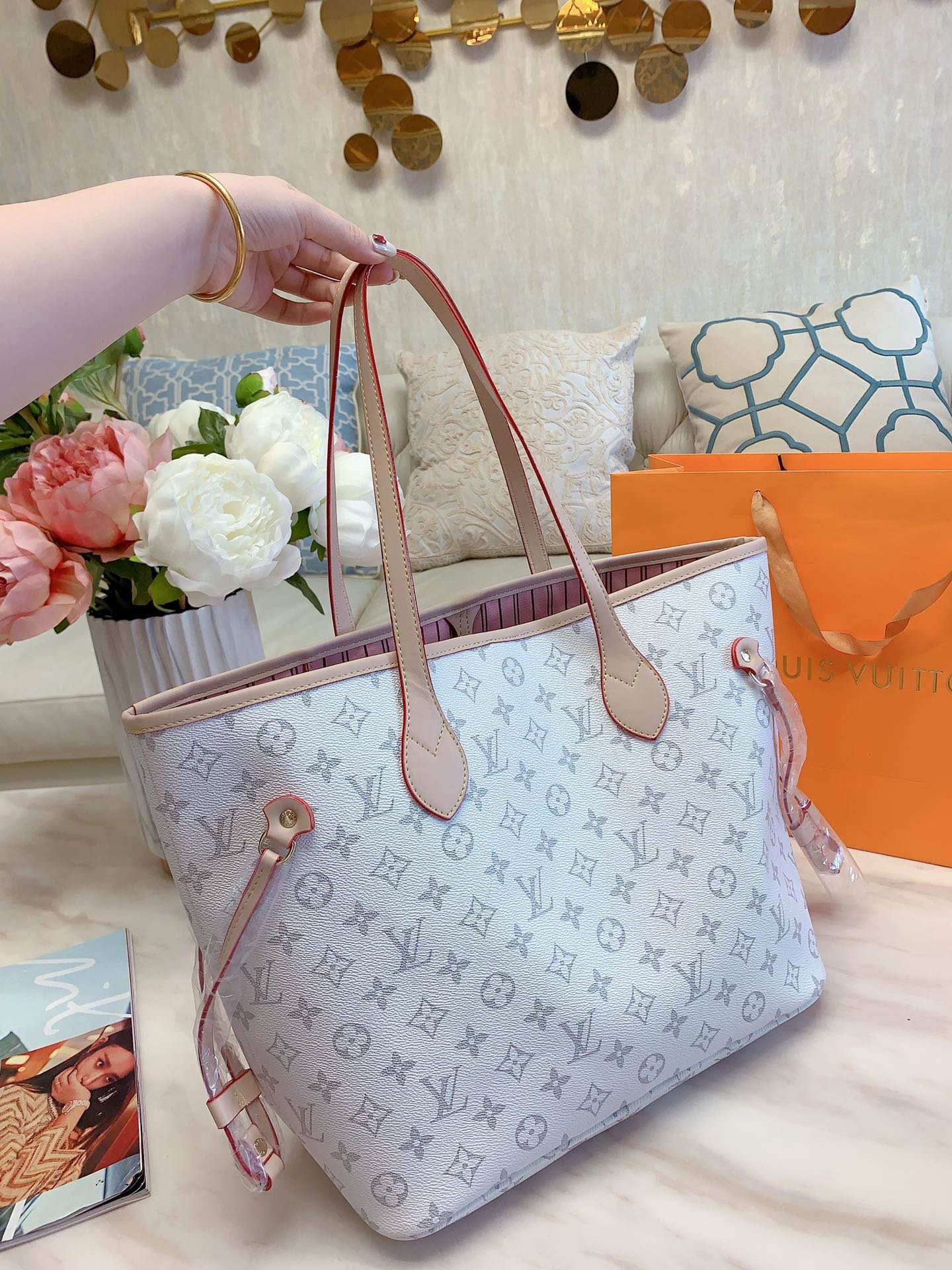 LV $69 gallery