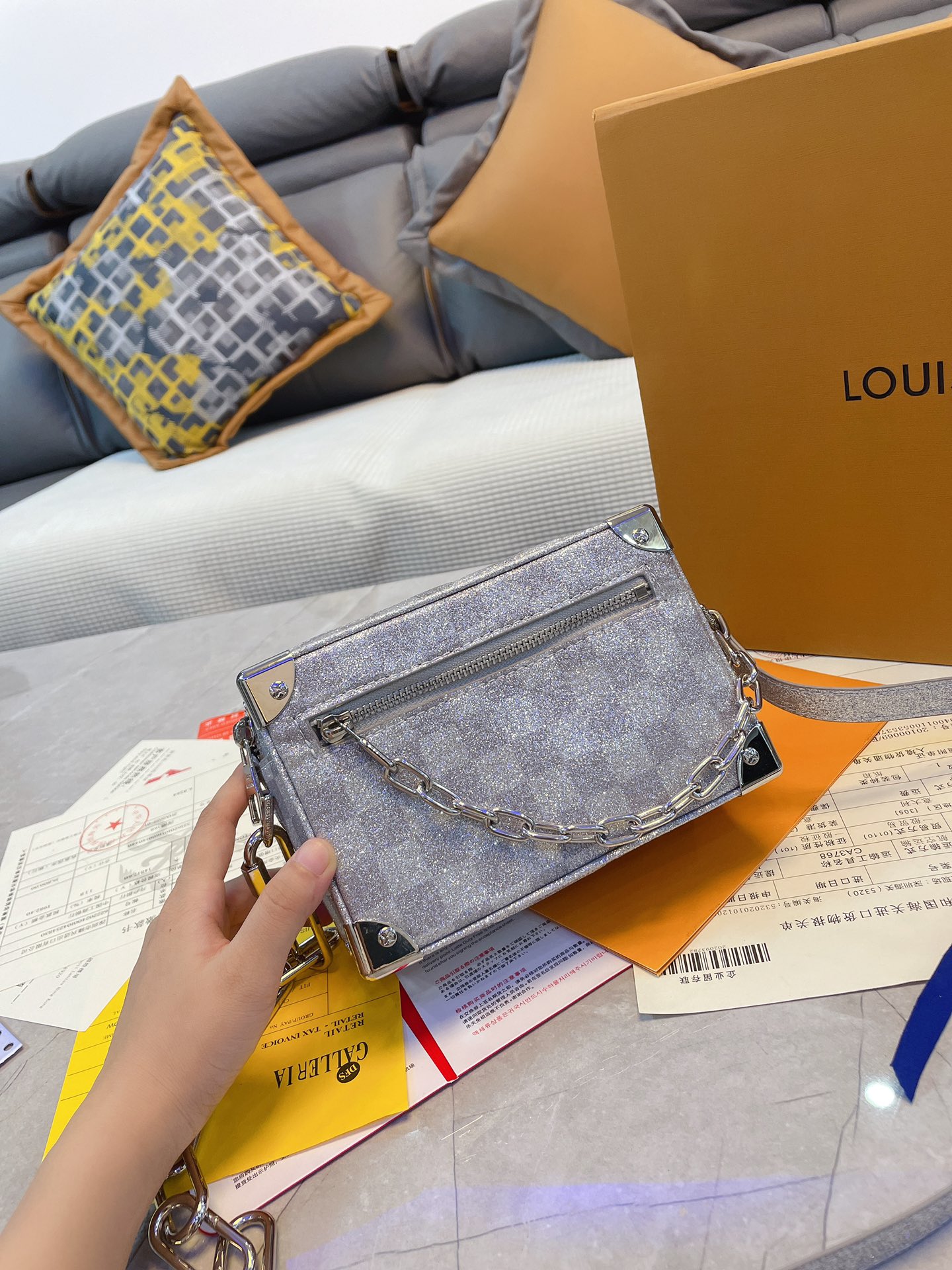 LV $70 gallery