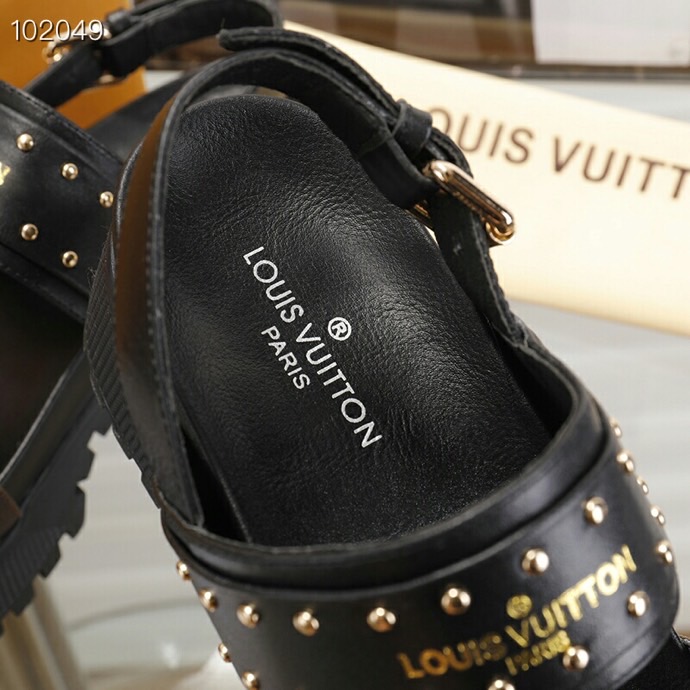 LV $70 gallery