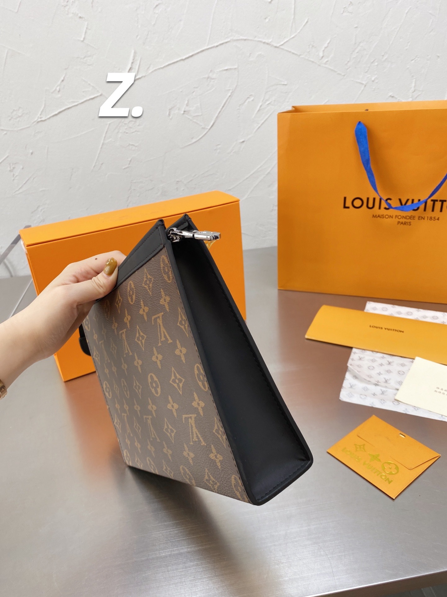 LV $70 gallery