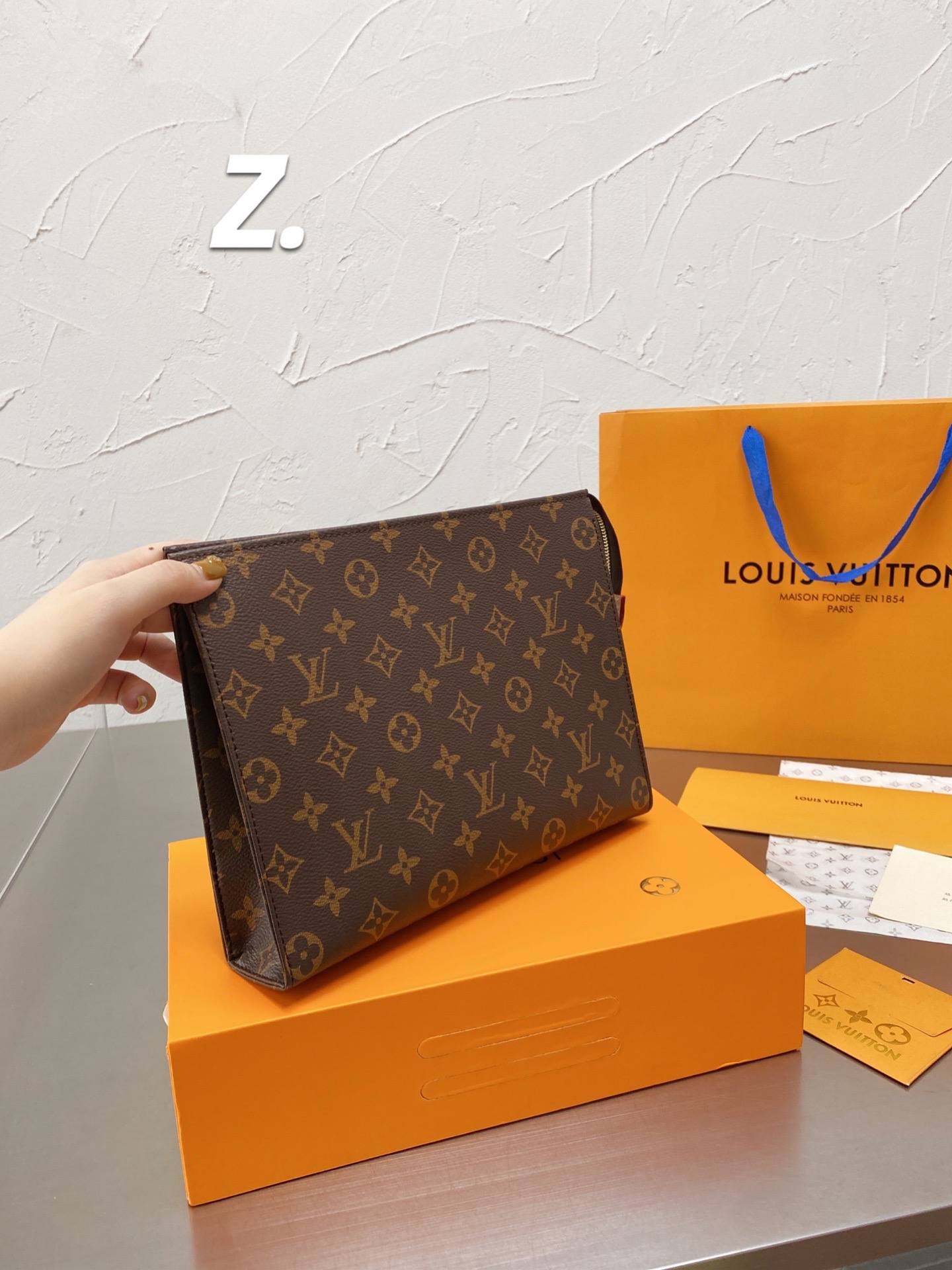 LV $70 gallery