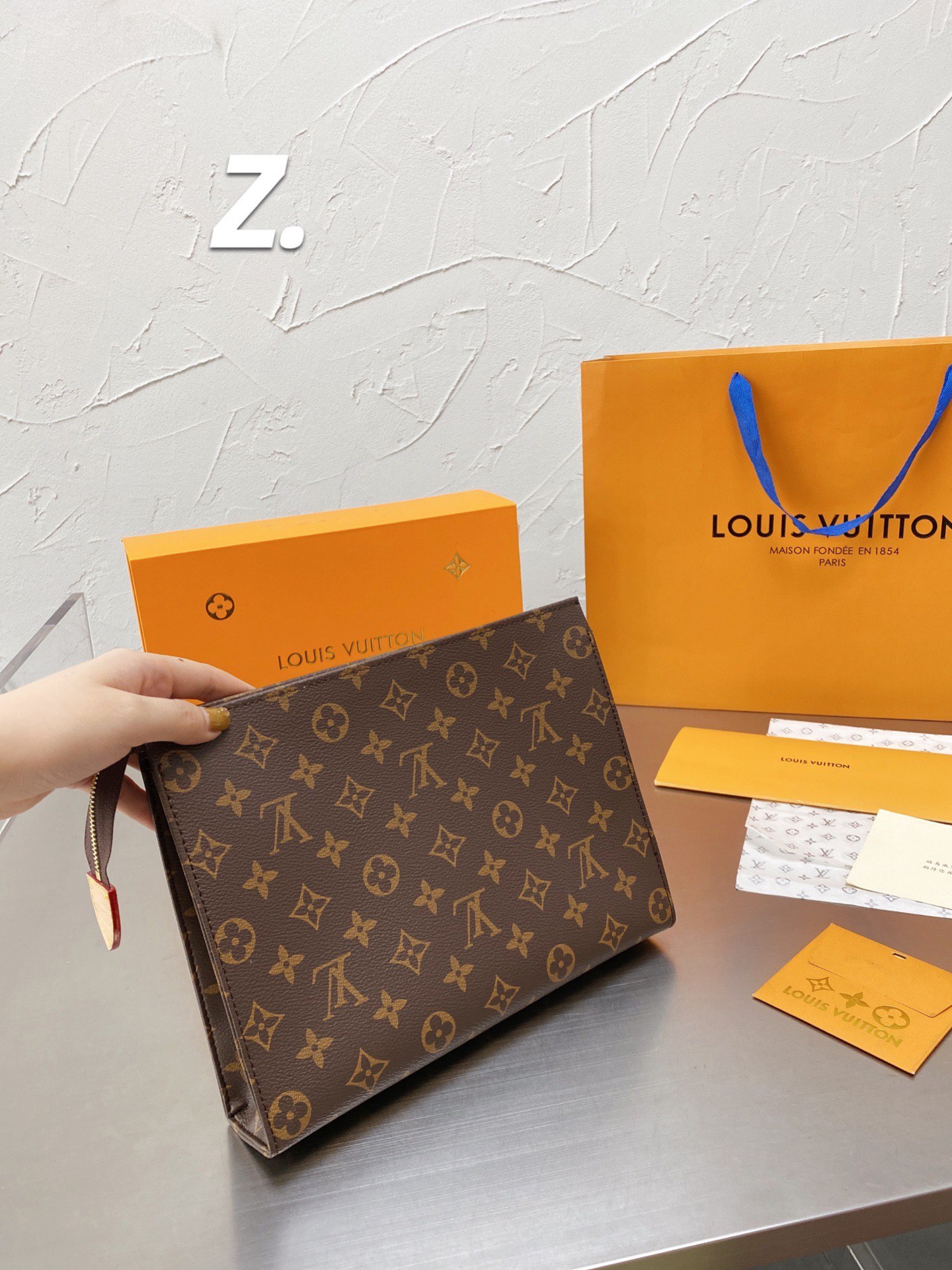 LV $70 gallery