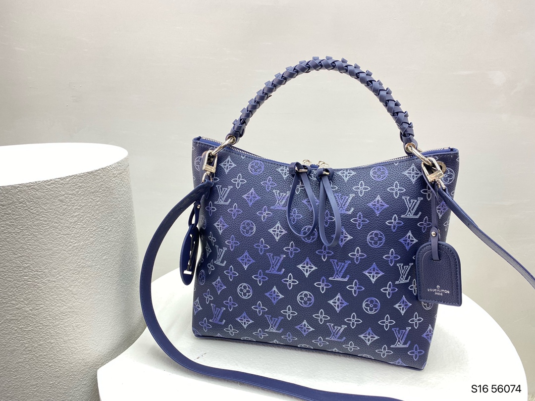 LV $70 gallery