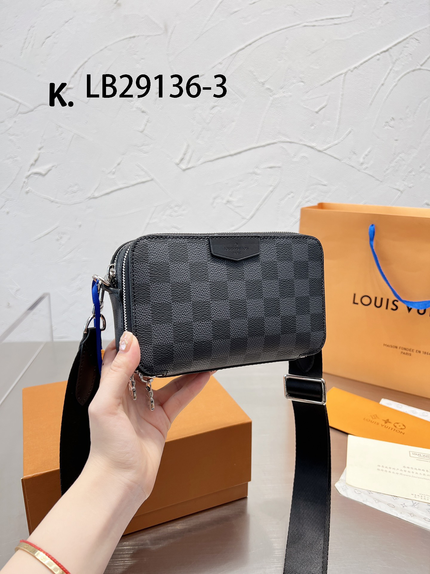 LV $70 gallery