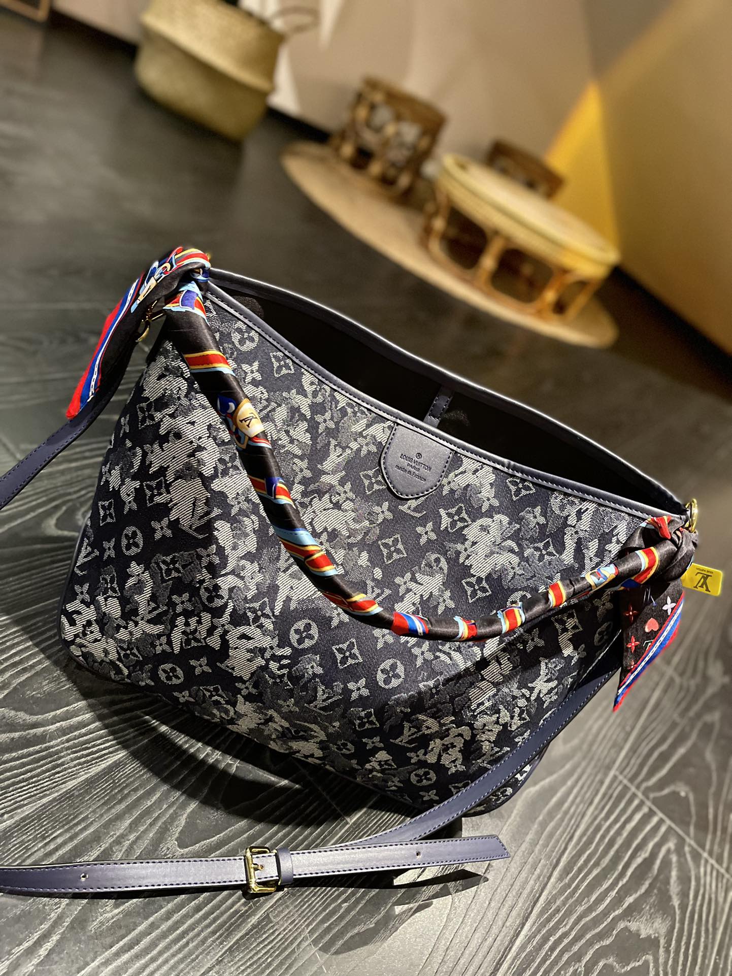 LV $70 gallery