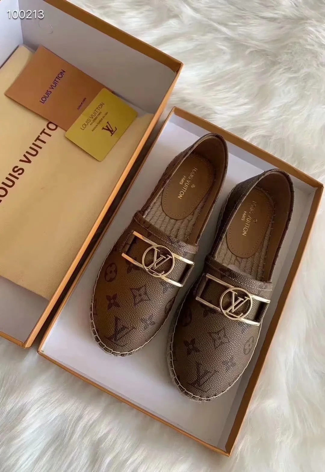 LV $71 gallery