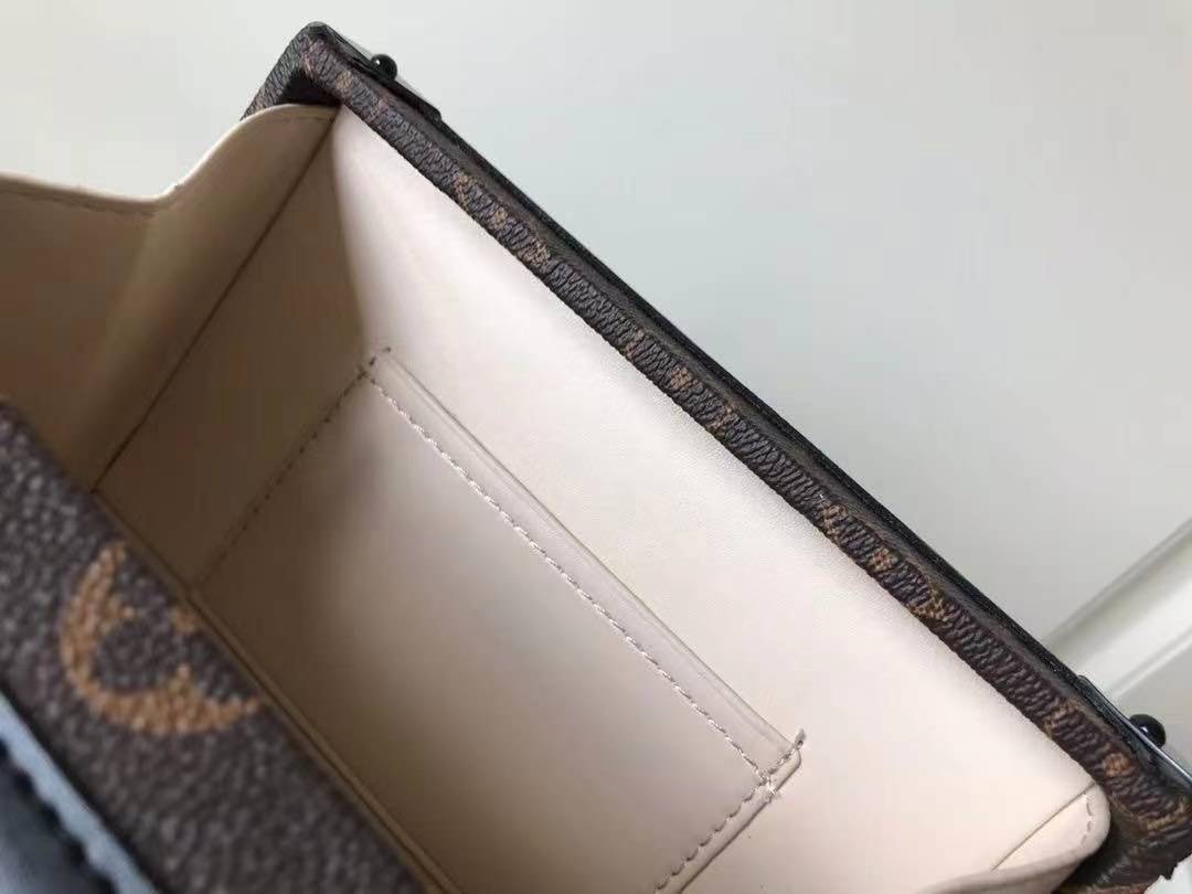 LV $71 gallery