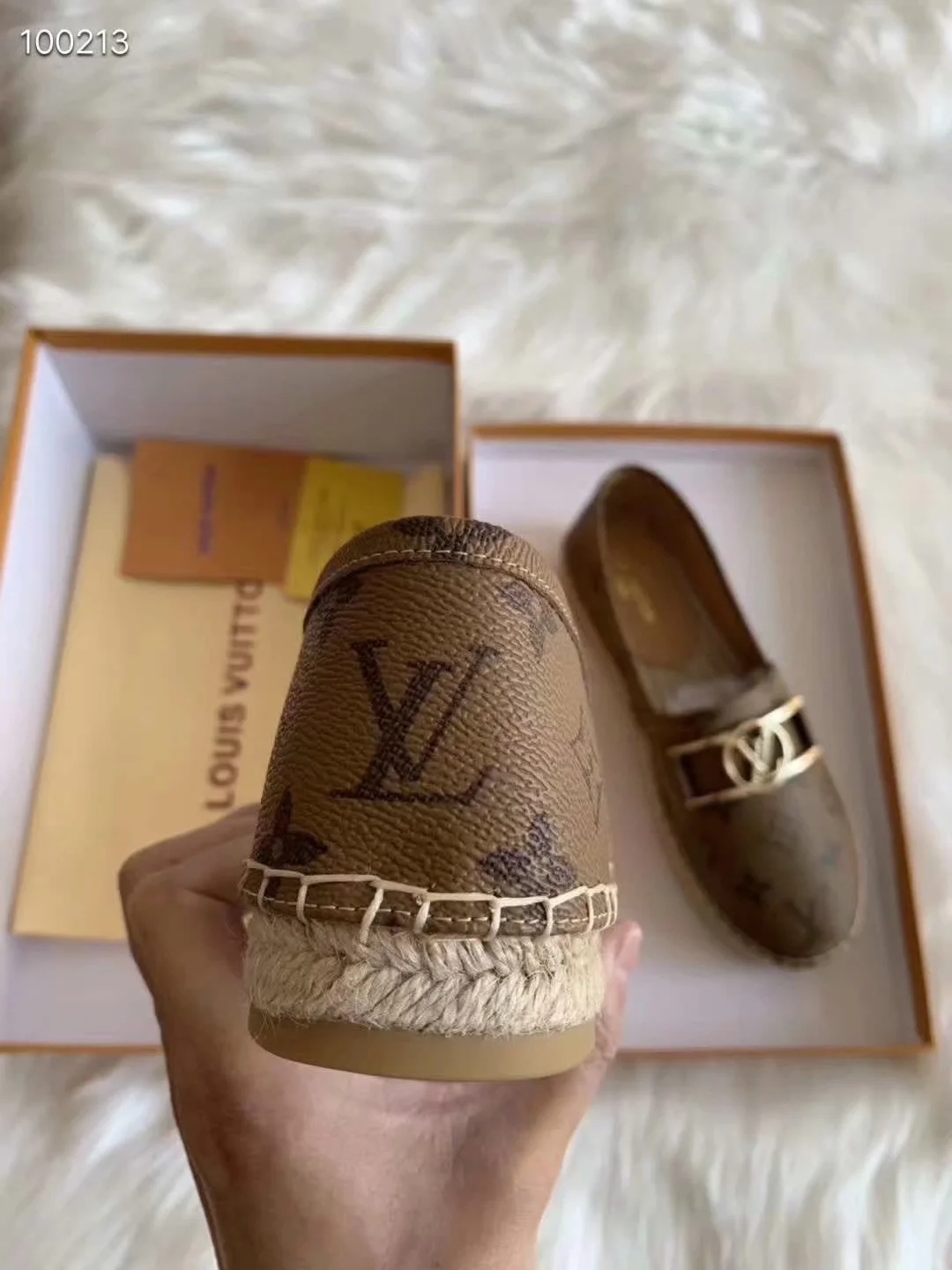 LV $71 gallery