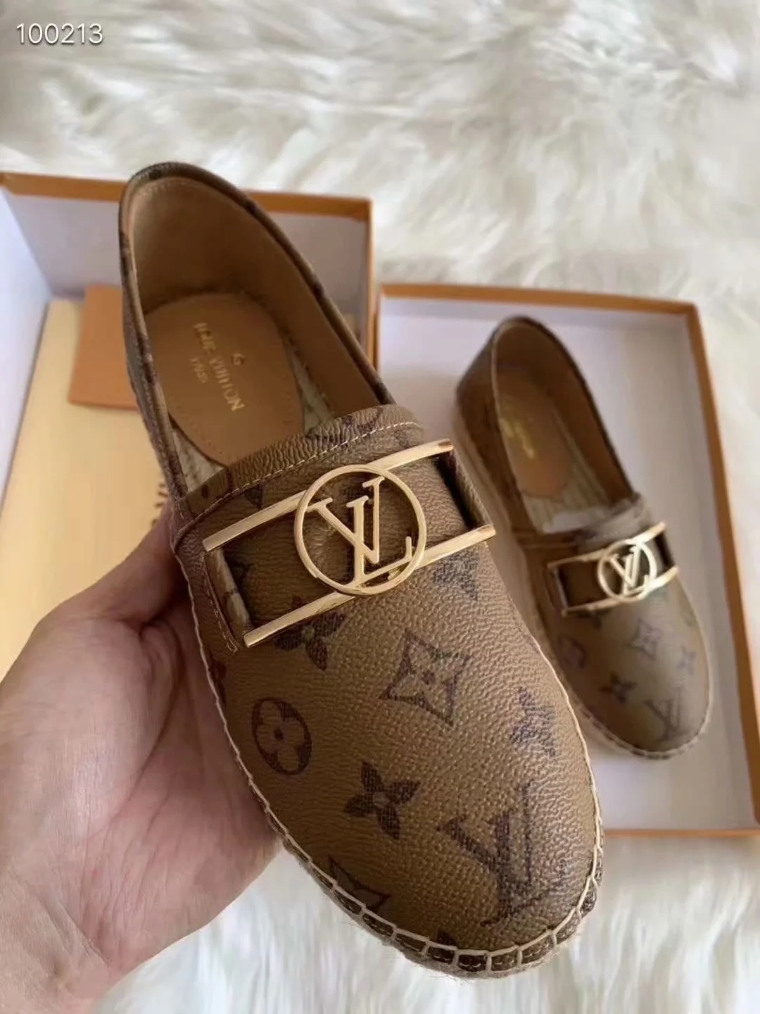 LV $71 gallery