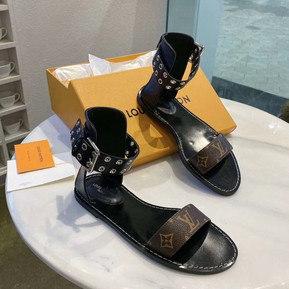 LV $72 gallery