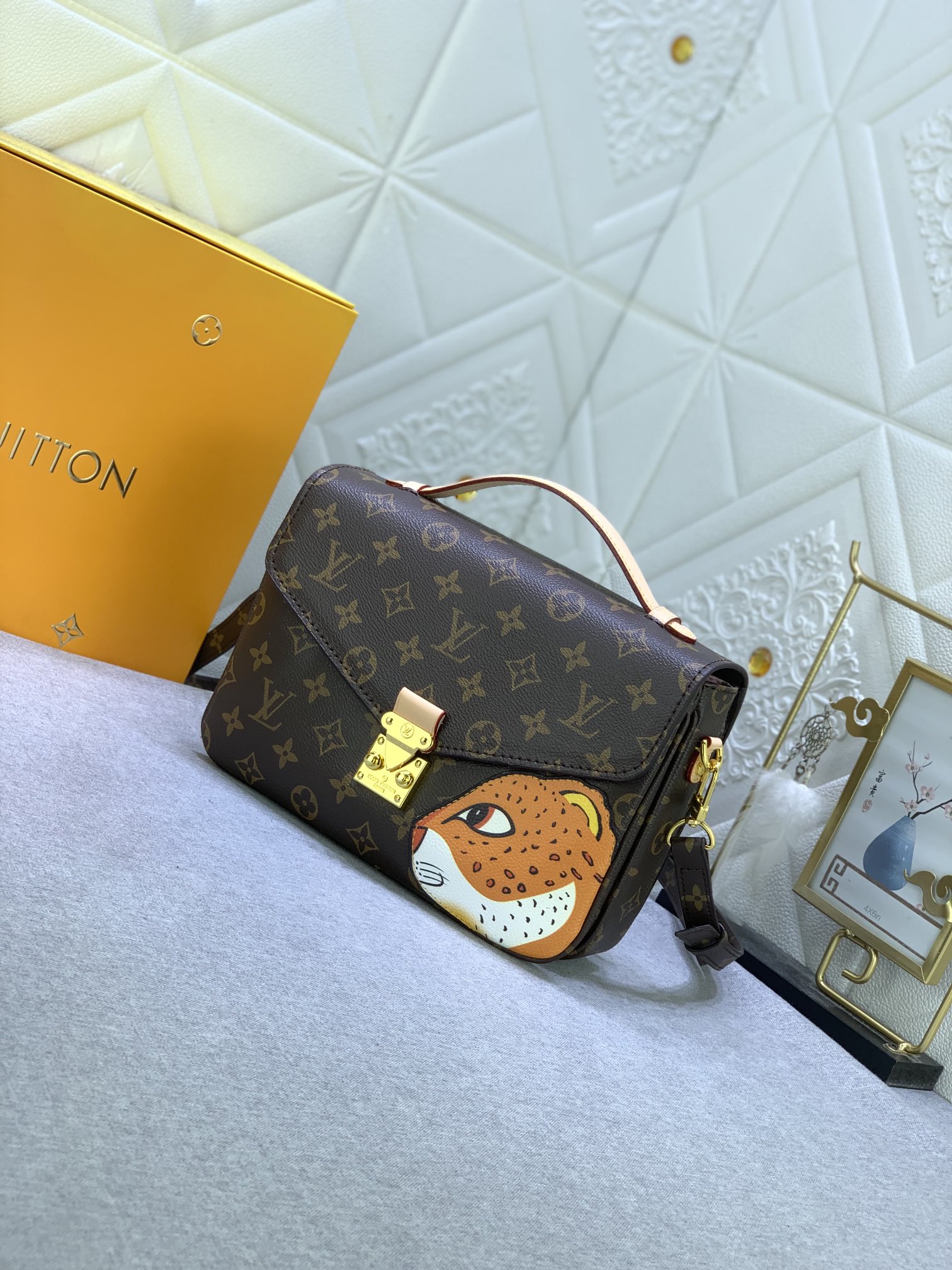 LV $72 gallery